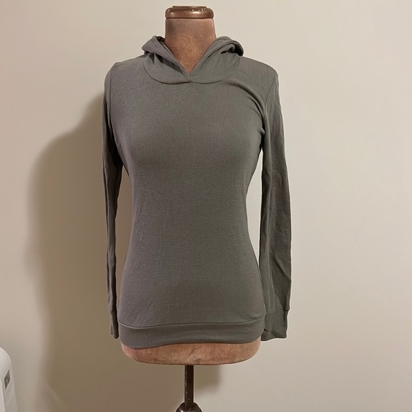Next Level Apparel Tops - Brand new Next Level women’s Hoodie 60/40